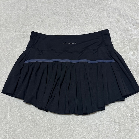 Goldhinge | size small | black pleated skirt - Picture 1 of 7